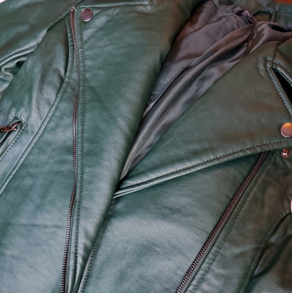 Romeo & Juliet Couture Faux Leather Jacket - Picture 7 of 8
